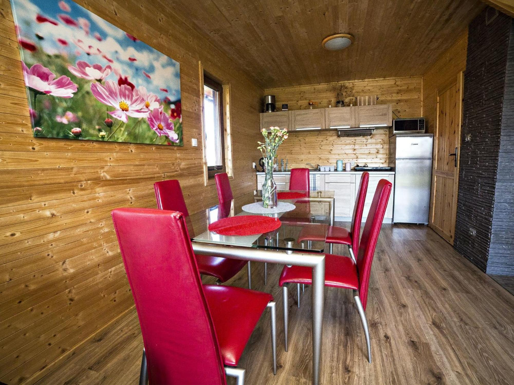 Sea View Holiday Home In Mielno With Balcony Exterior photo